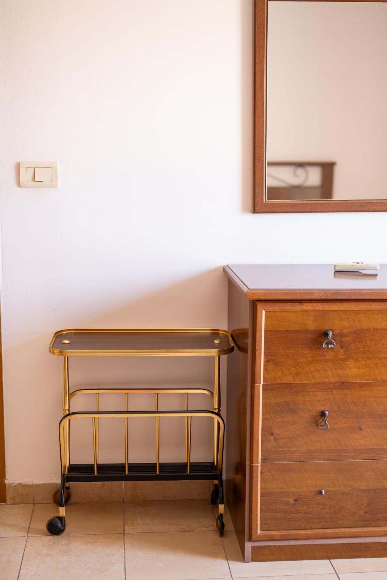 Vintage Blloku Apartment Tirana Esterno foto