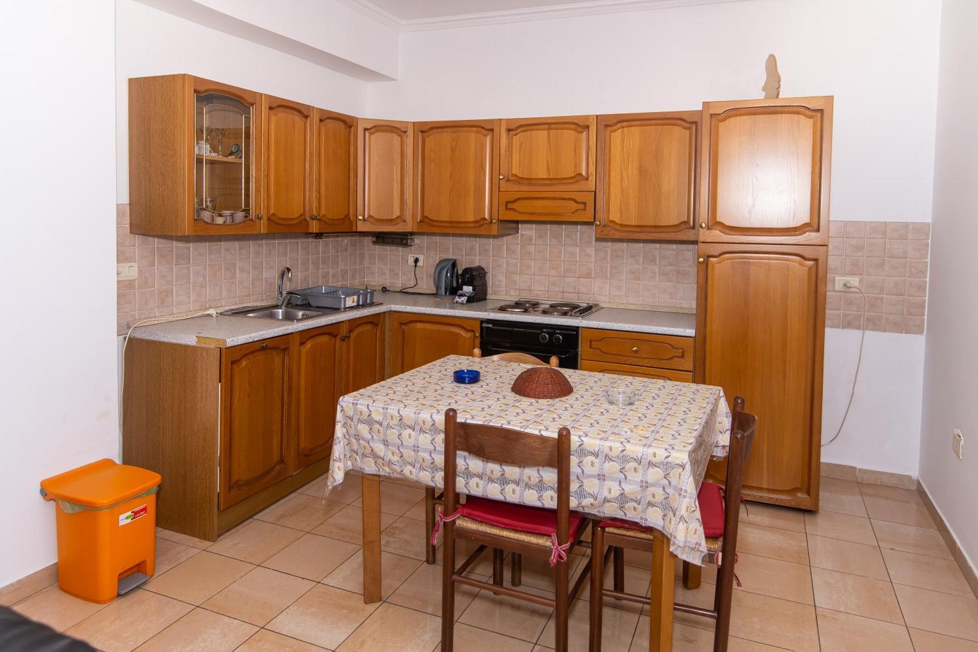 Vintage Blloku Apartment Tirana Esterno foto